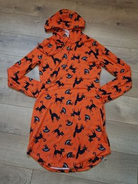 Women's Medium Hooded Halloween Dress